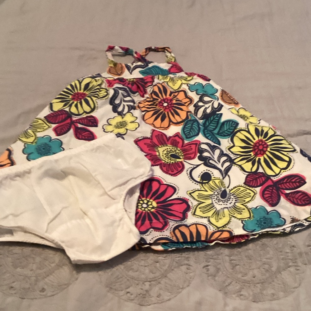 Girls 2T bundle - Picture 2 of 16
